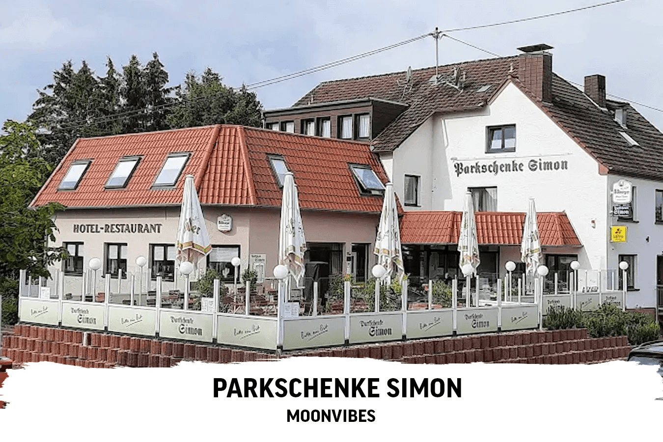 Illustration mit einem Bild einer Gasstätte mit großem Biergarten und Text darunter: Parkschenke Simon - Moonvibes.
